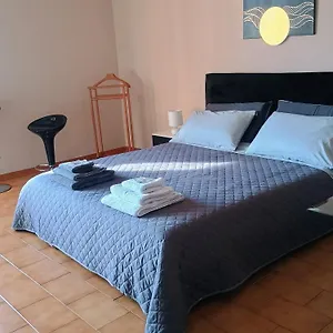 https://la-divina-affittacamere.it-tuscanyhotel.com